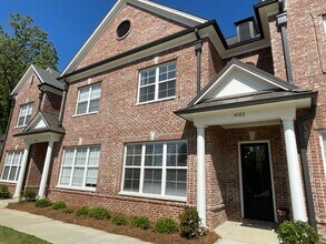 Building Photo - 4088 Fieldstone Lp
