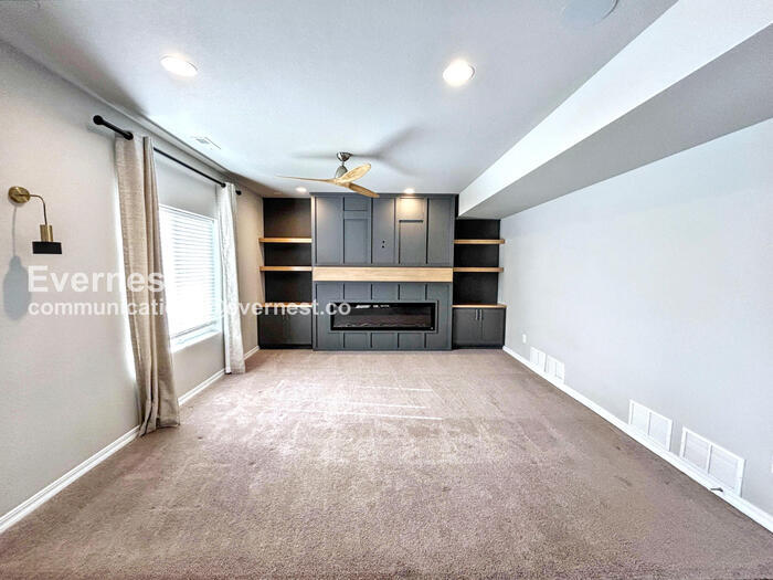 Building Photo - 6047 Mumford Dr.