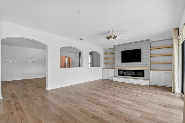 Building Photo - 7176 Sandgrace Ln
