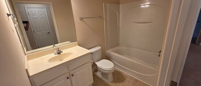 Building Photo - 130 Shallowford Reserve Dr