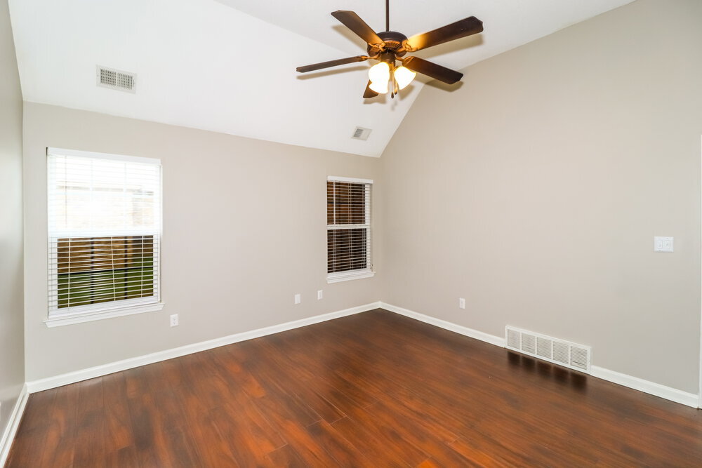 Building Photo - 4276 Louden Dr