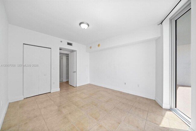 Building Photo - 185 SW 7th St