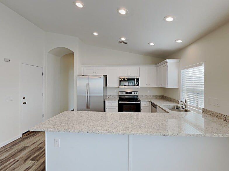 Building Photo - 35042 N Aubrac Cir