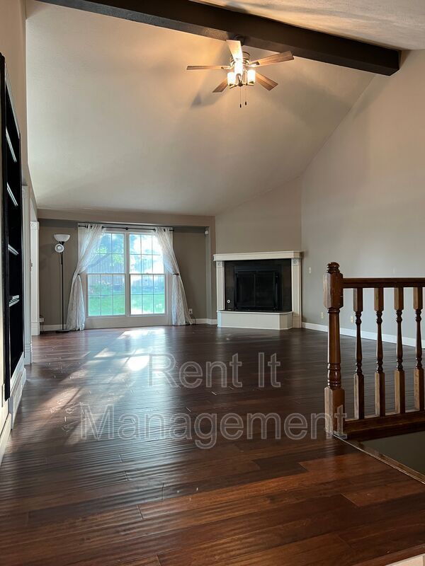 Building Photo - 3012 N. 155th. Ave.