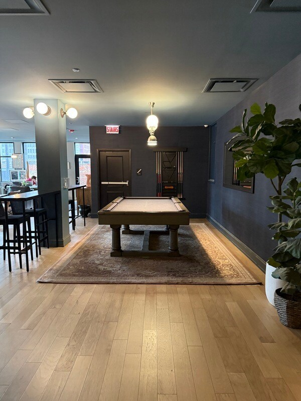 Building Photo - 28 E Adams St