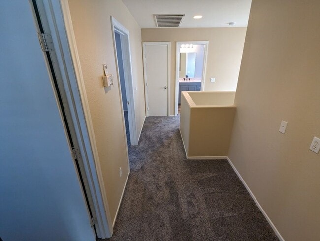 Building Photo - 10388 Poker Alice Ct