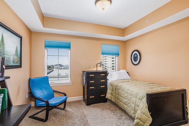 Building Photo - 1809 1st St N