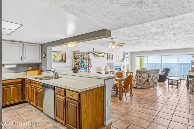Building Photo - 403 Jimmy Buffett Mem Hwy
