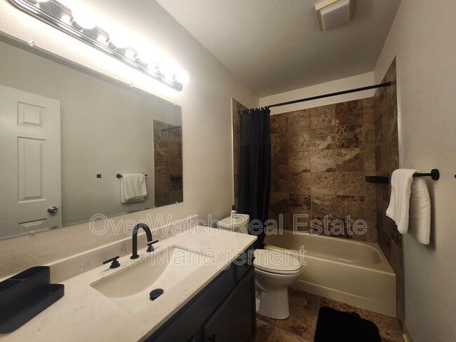 Building Photo - 8111 Medellin Cir