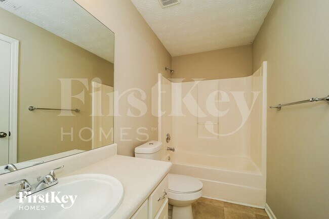 Building Photo - 126 Calico Loop