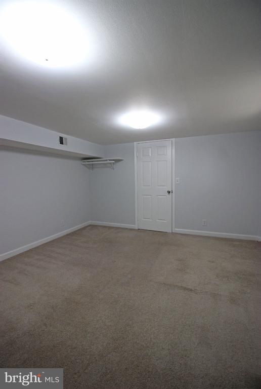 Building Photo - 13111 Willoughby Newton Dr