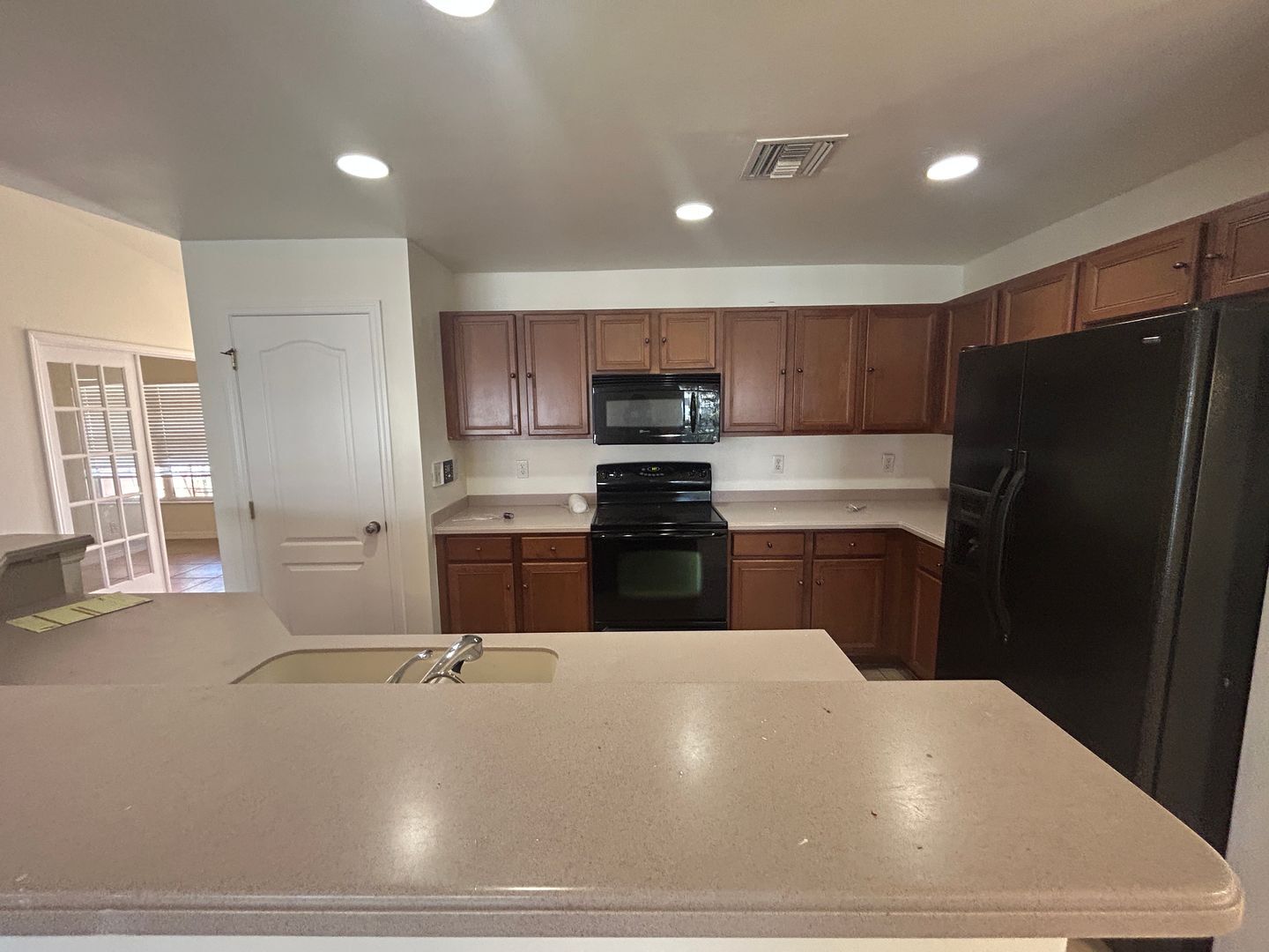 Building Photo - 3/2  Pool home