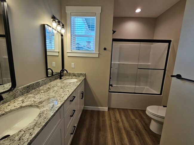 Building Photo - MOVE IN SPECIAL! Newly Built Home in Birch Bay Village!