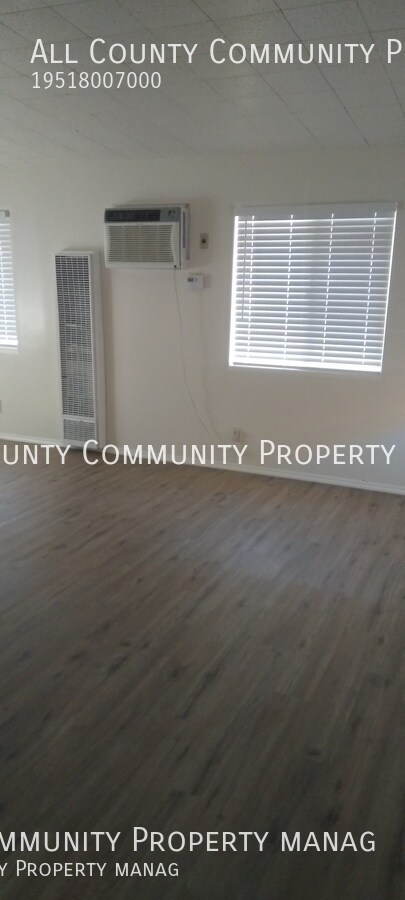 Building Photo - 6377 Hermosa Ave