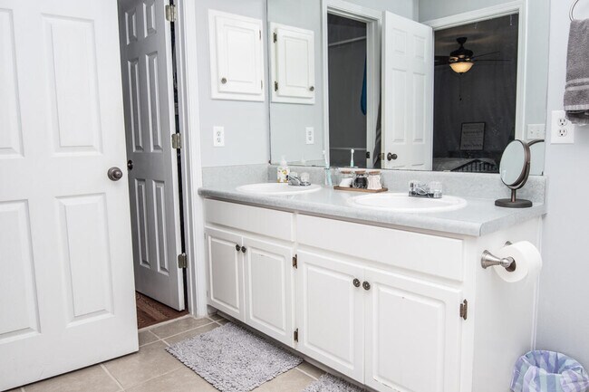 Building Photo - 2833 Atoka Trail