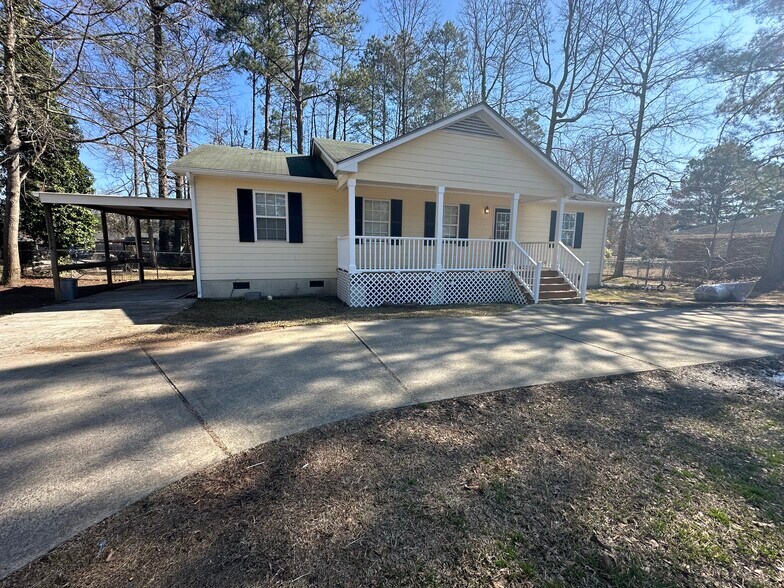 Primary Photo - 919 Seventy First School Rd