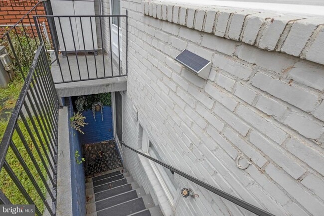 Building Photo - 3030 Manning St