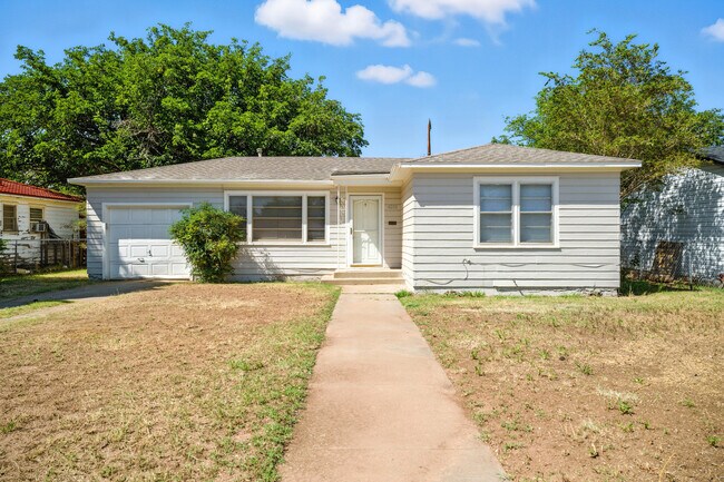 Primary Photo - 4208 42nd St