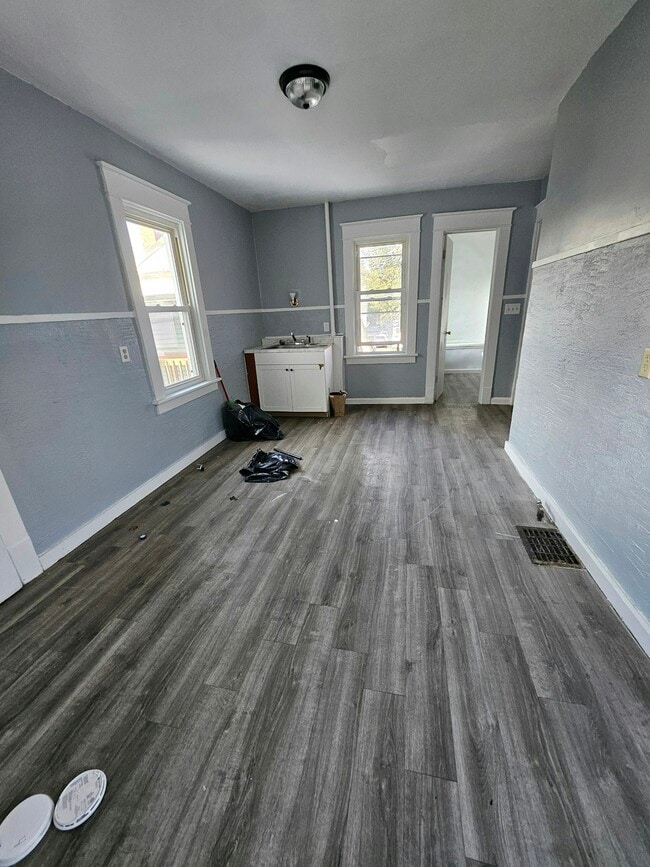 Building Photo - 457 W 17th St