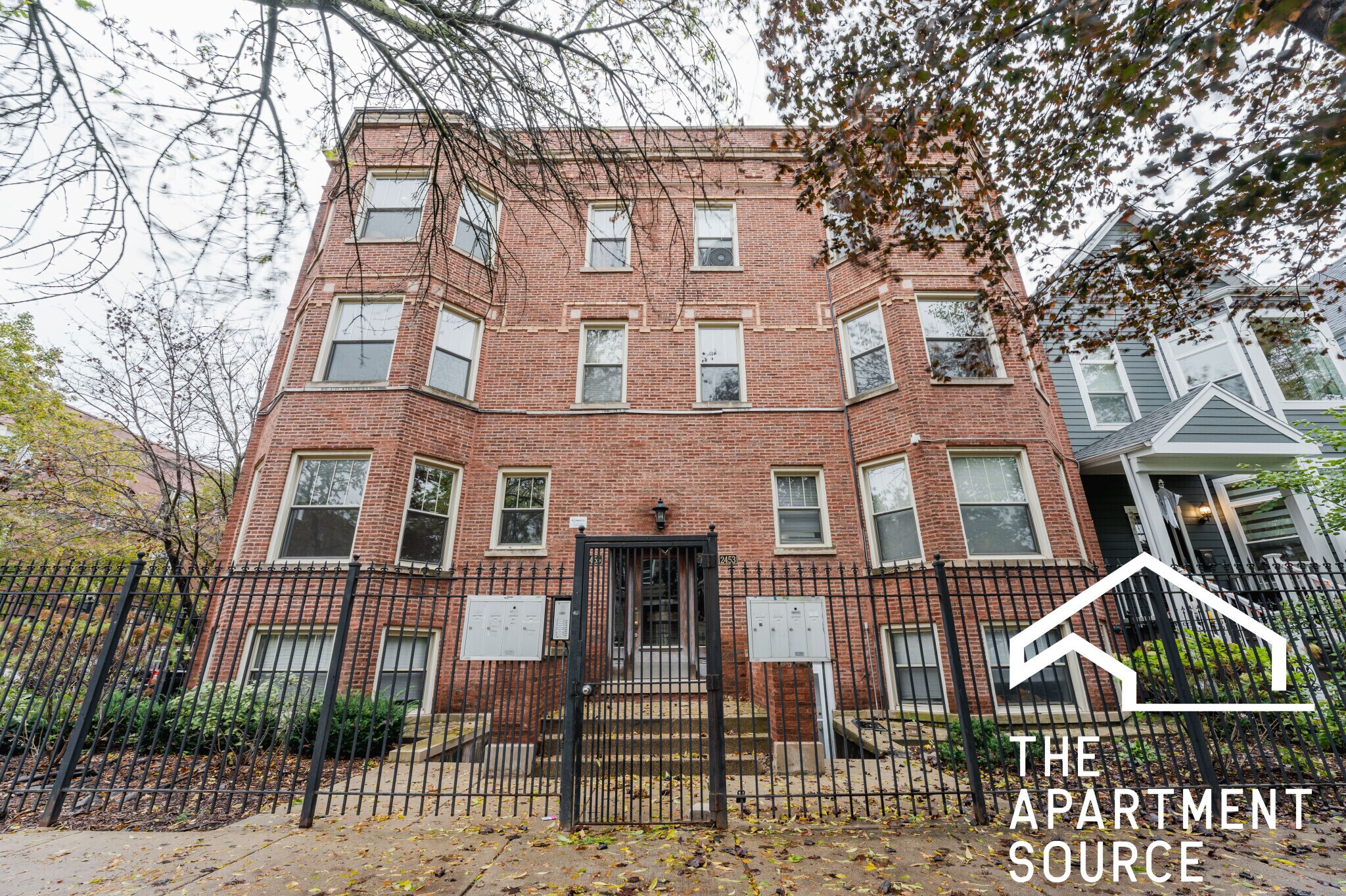 Building Photo - 2455 N Spaulding Ave