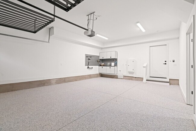 Building Photo - 210 Charlotte Everly Cir