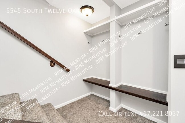 Building Photo - 5545 S Twelve Oaks Rd