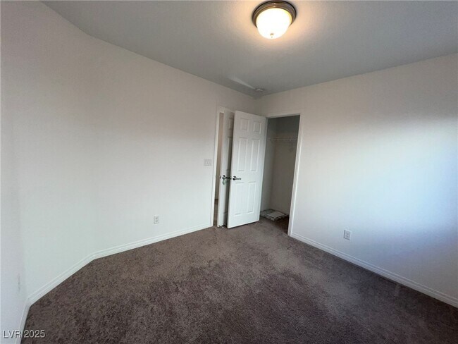 Building Photo - 7075 Jasper Hill Way