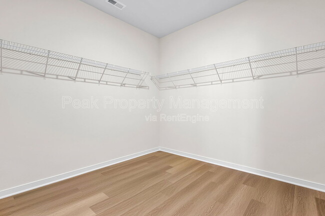 Building Photo - 9735 Kaleidoscope Row