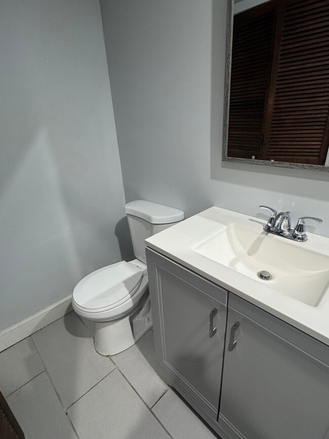 Building Photo - 5555 Pearl St