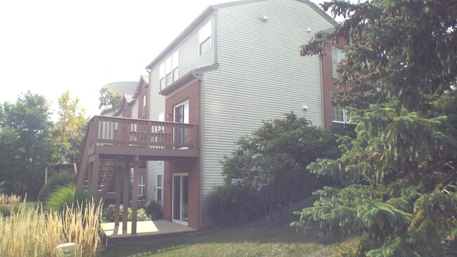 Building Photo - 1463 Yellowstone Dr