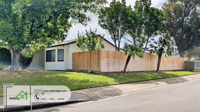 Building Photo - 1027 Goodview Way