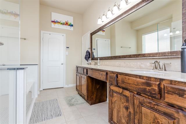 Building Photo - 8801 Stenson St