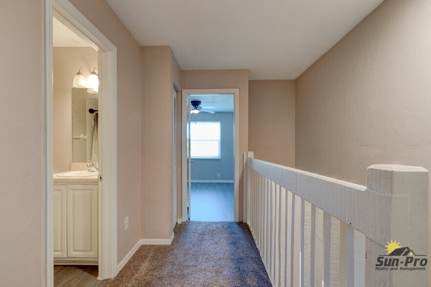 Building Photo - 1126 Hermitage Ct