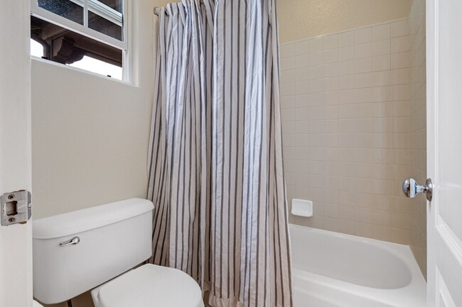 Building Photo - Gated corner lot home walking distance to the beach