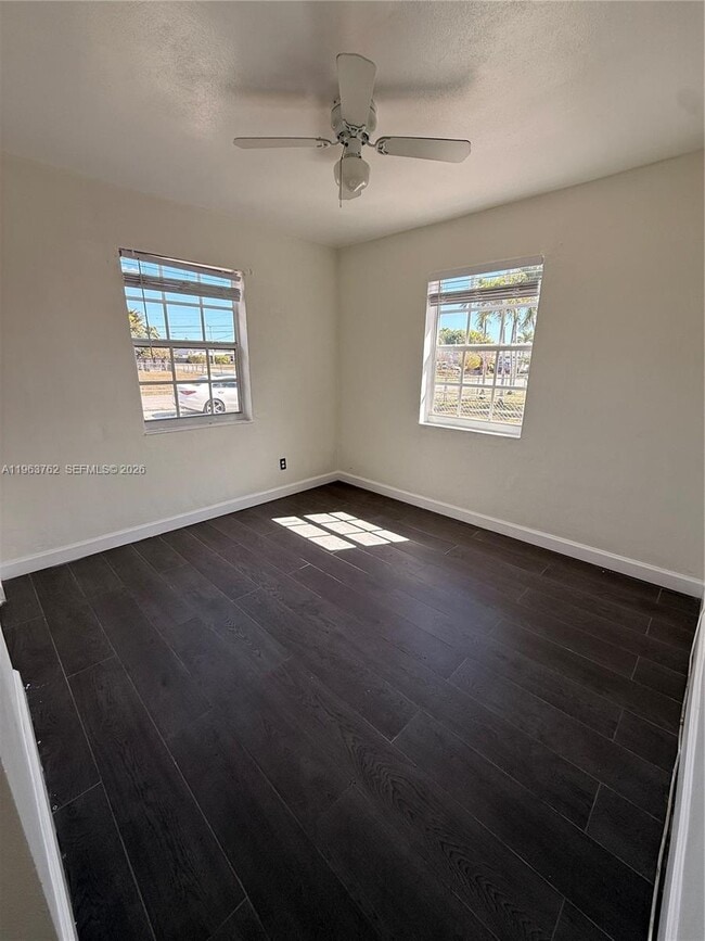 Building Photo - 5230 SW 116th Ave