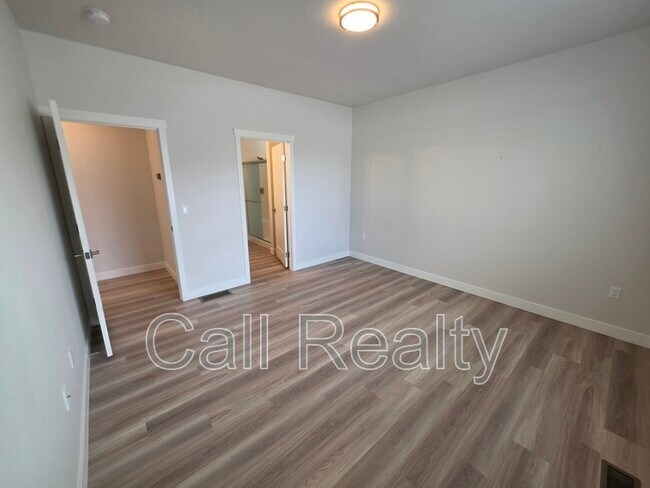 Building Photo - 8117 N Austin Rd