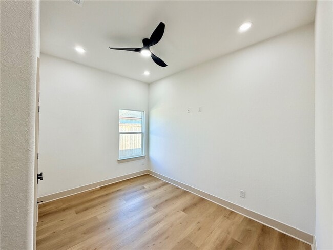 Building Photo - 4214 Clover St