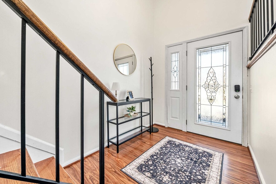 Building Photo - 3491 Danbury Rd