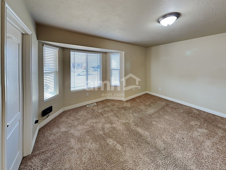 Building Photo - 96 N 1660 W