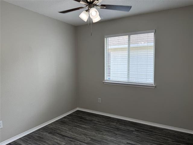 Building Photo - 817 Live Oak Dr