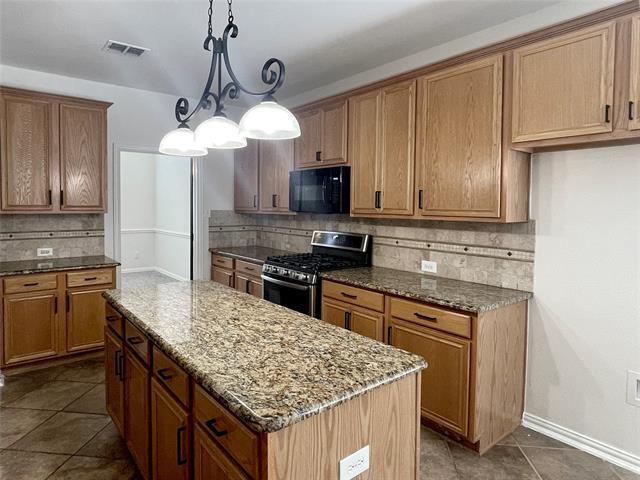 Building Photo - 7850 Greenvalley Ln