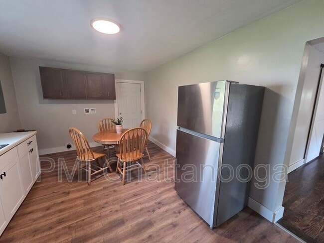 Building Photo - 510 Mission Ridge Rd