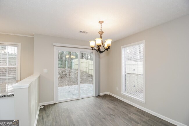 Building Photo - 3204 Rimrock Dr