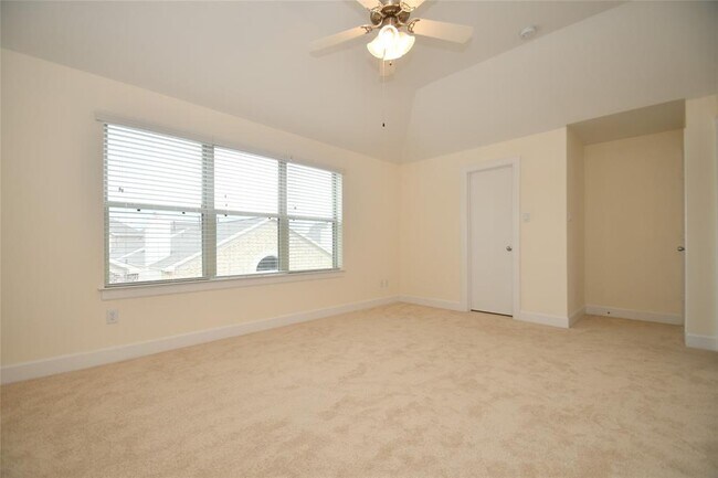 Building Photo - 11607 Main Ash Dr