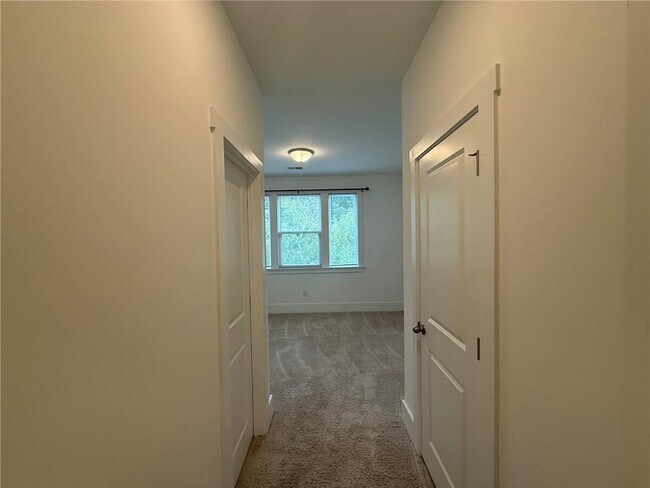 Building Photo - 1531 Layton Ln NW