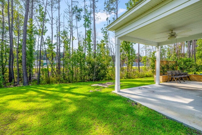 Building Photo - "Charming 3-Bed 2-Bath Residence in Telfai...