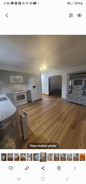 Building Photo - 100 E Park Ave