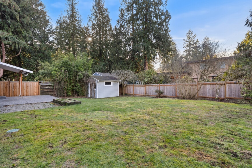 Building Photo - 19515 Fremont Ave N