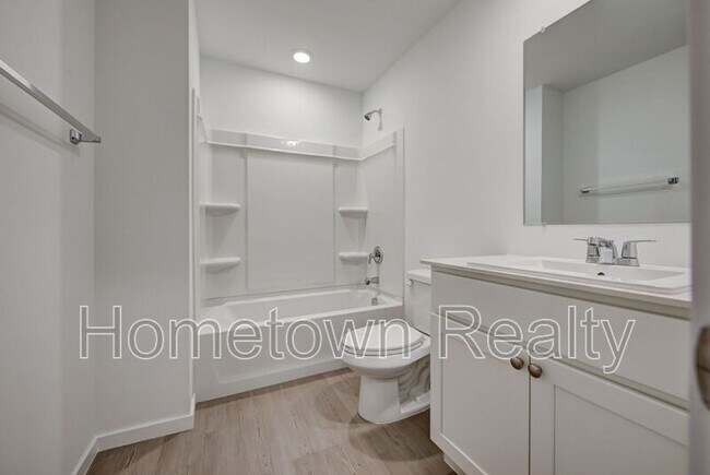 Building Photo - 9724 NW 124th St