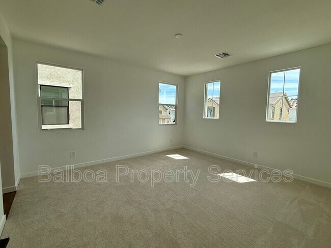 Building Photo - 2345 E Stephens Ct